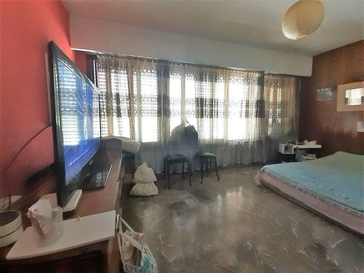 CASA EN VENTA LA PLATA A REFACCIONAR BARRIO NORTE 8