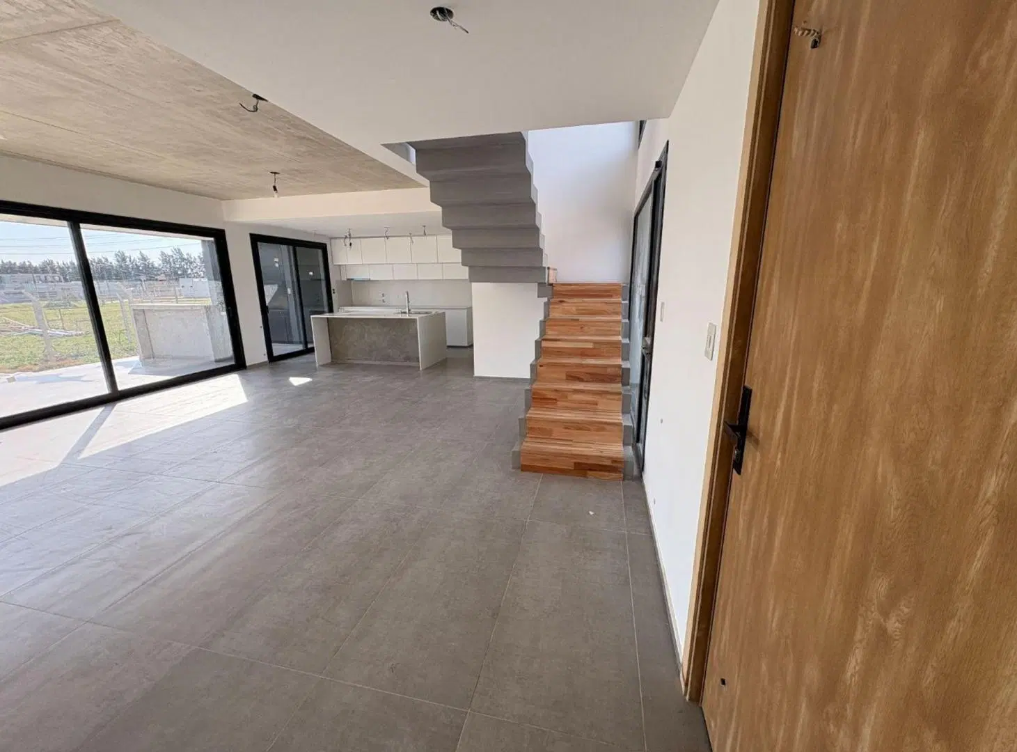 CASA EN VENTA EN GORINA A ESTRENAR 5
