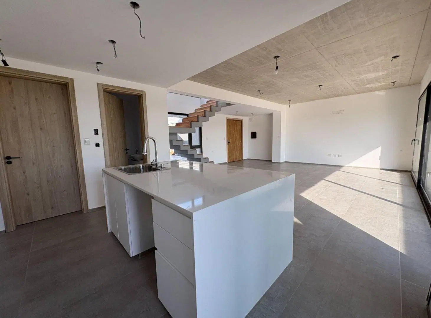 CASA EN VENTA EN GORINA A ESTRENAR 2