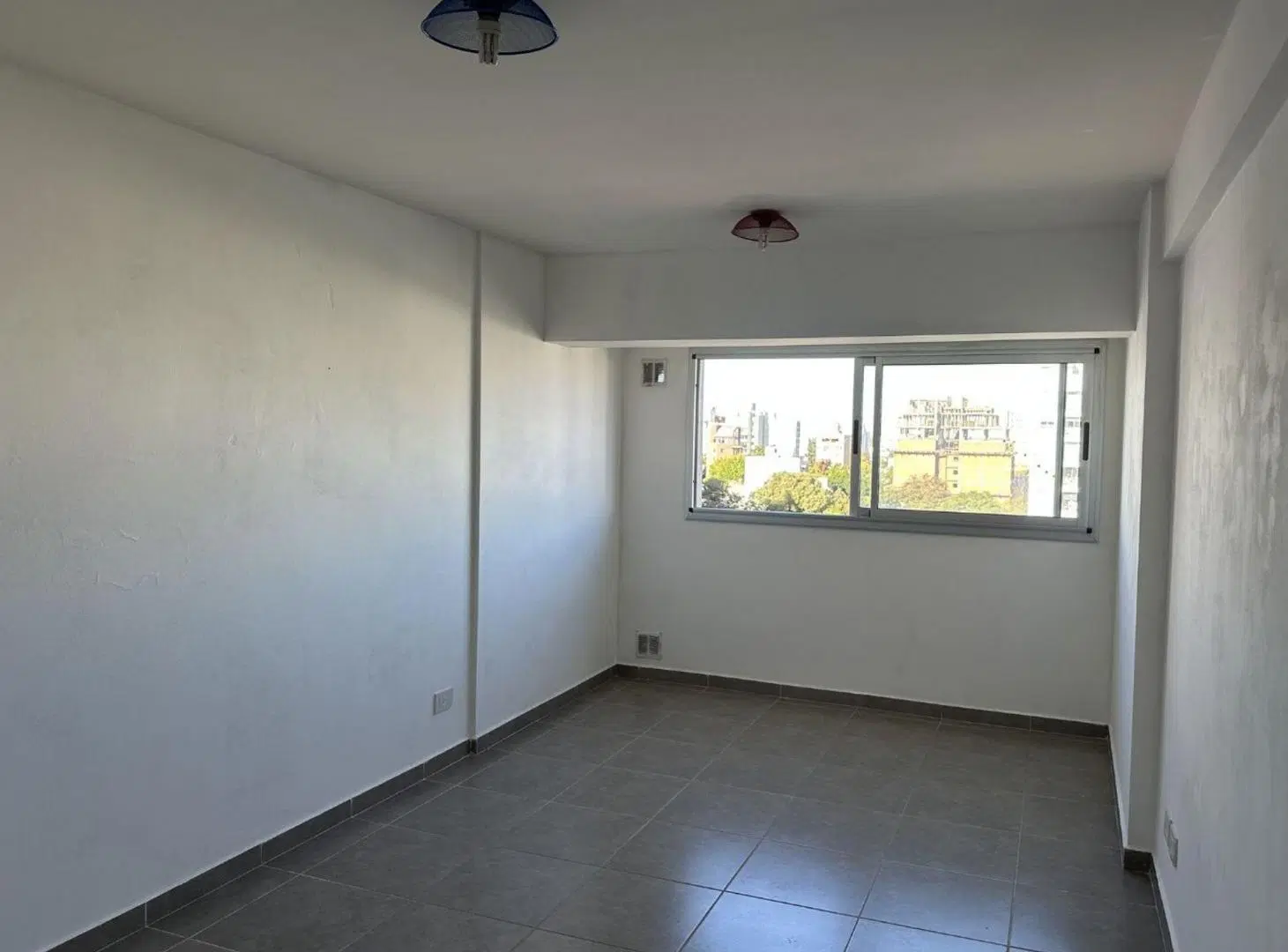 MONOAMBIENTE EN VENTA EN LA PLATA 2