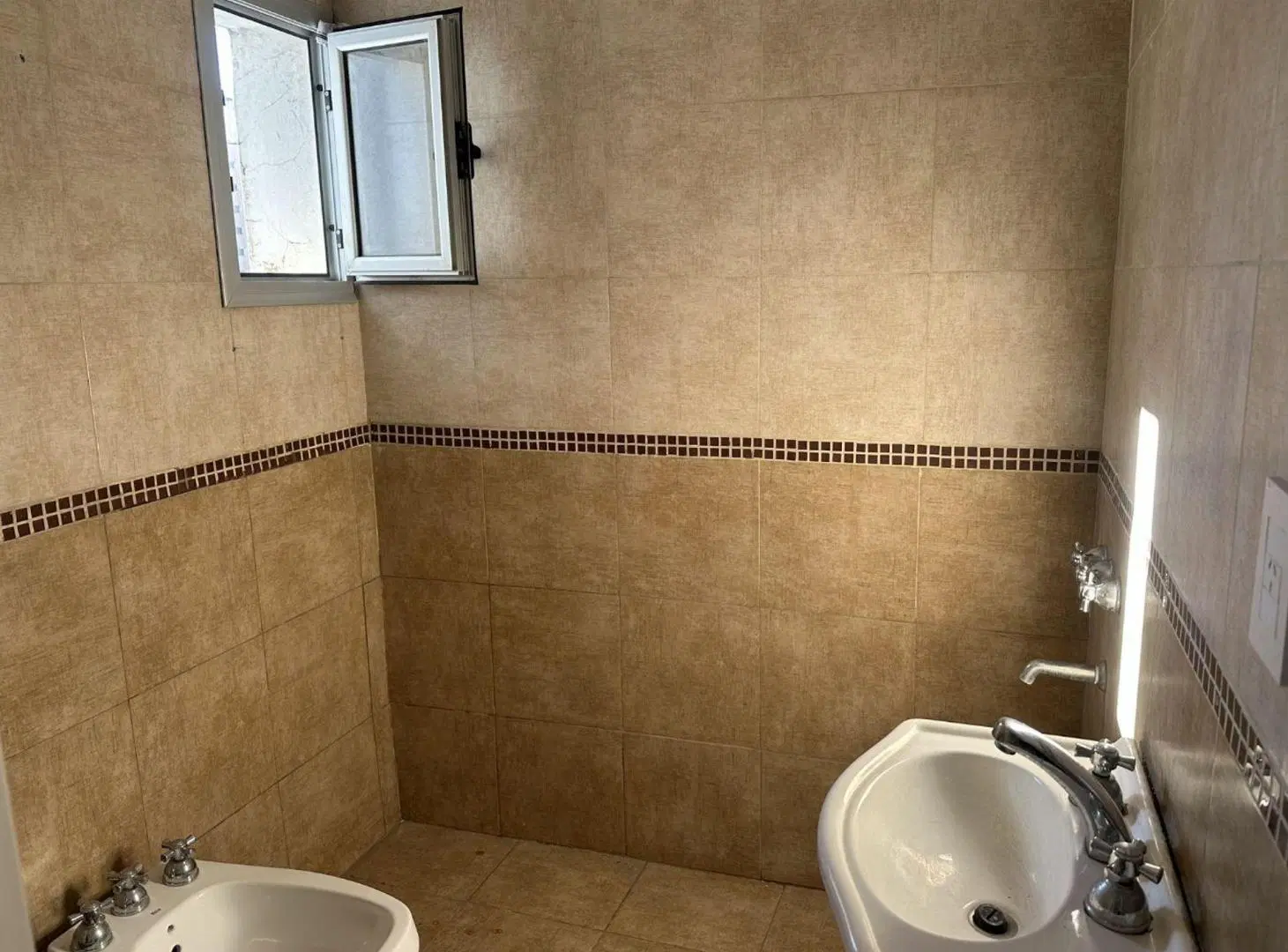 MONOAMBIENTE EN VENTA EN LA PLATA 6
