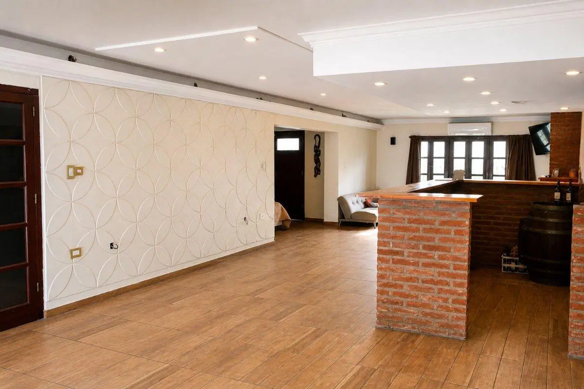 CASA VENTA LOS HORNOS 6 DORMITORIOS PILETA 5
