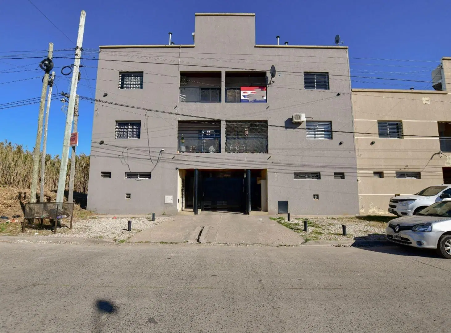 DEPARTAMENTO EN VENTA EN LA PLATA CON COCHERA 8
