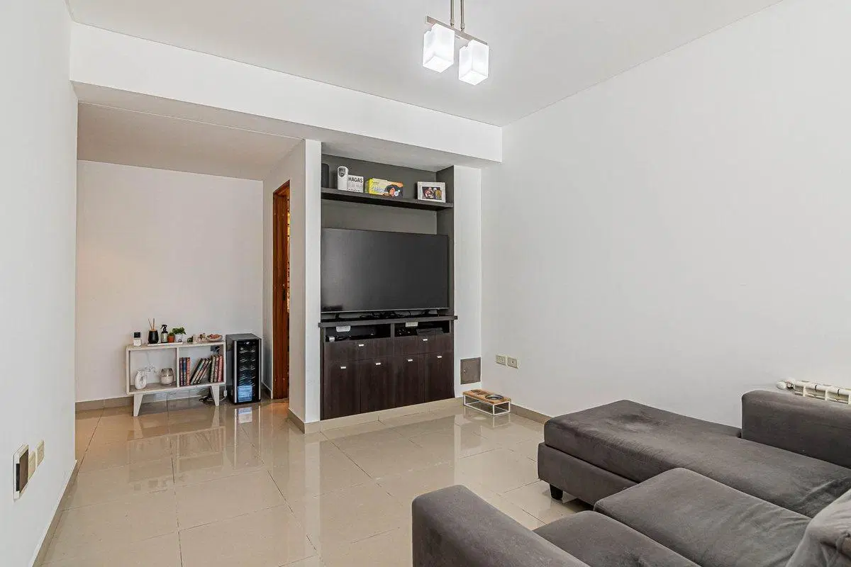 Departamento venta La Plata 2 dormitorios cochera 5