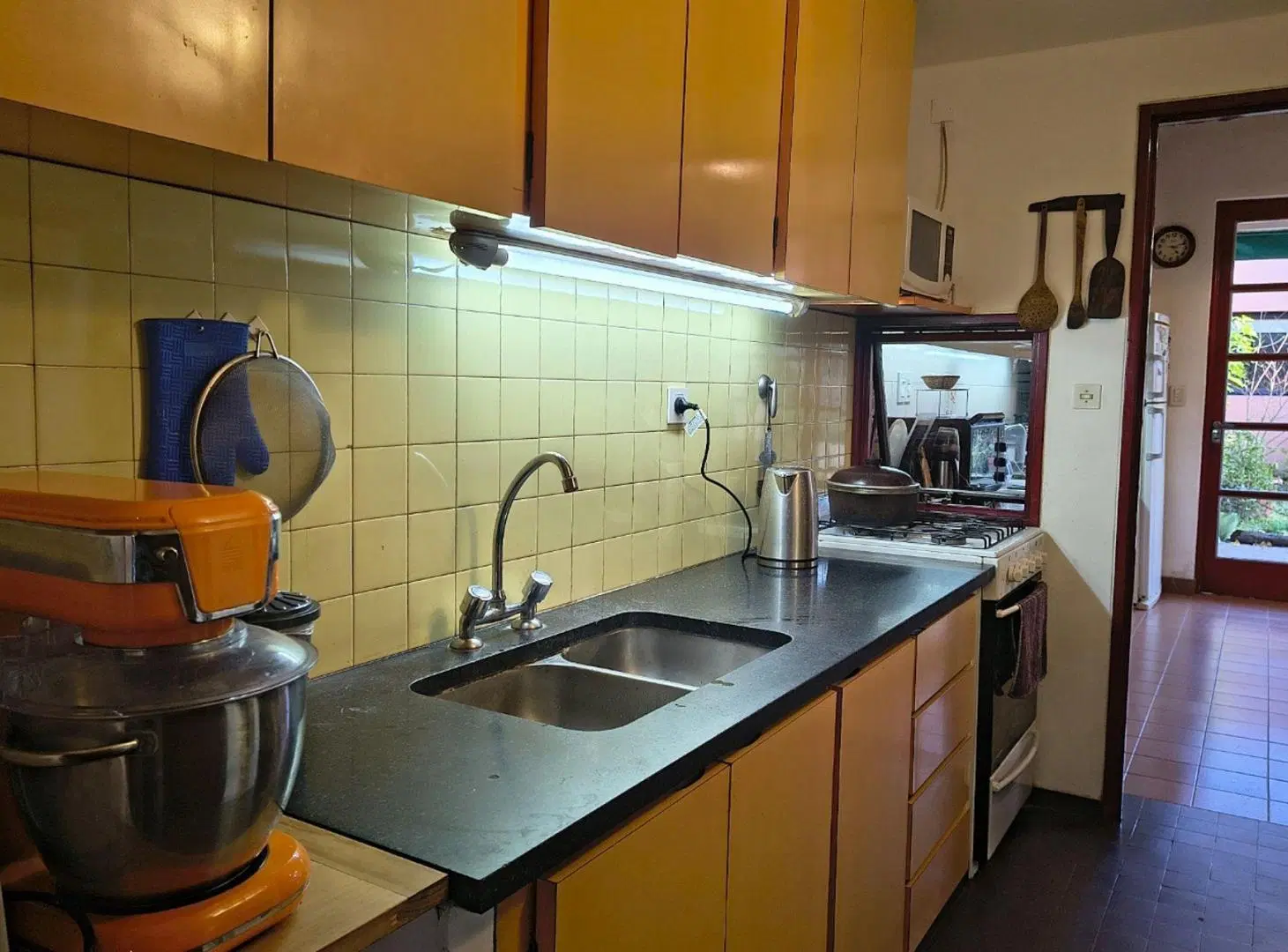 CASA EN VENTA EN BLOQUE EN LA PLATA LOS HORNOS 5