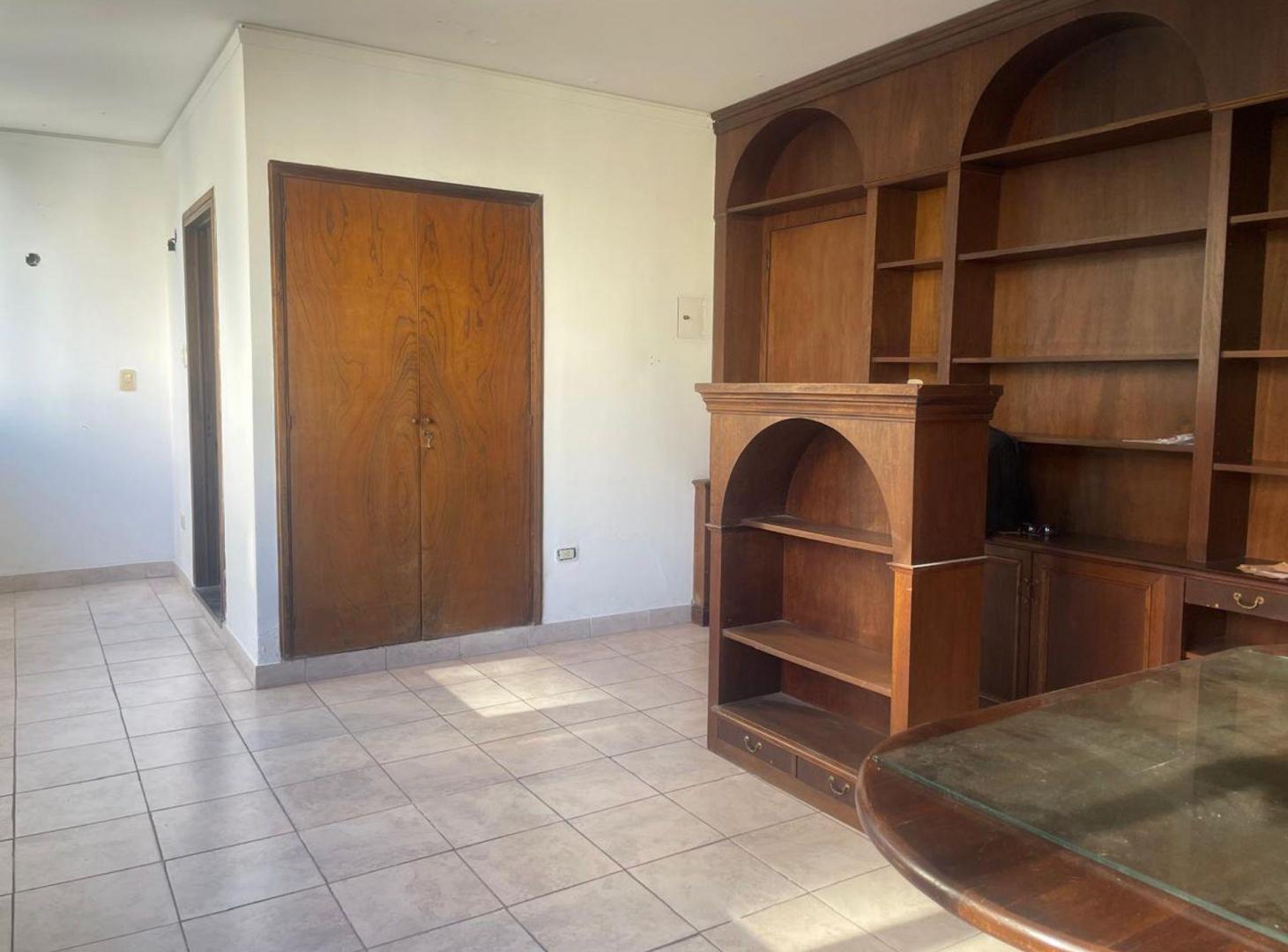 Foto de OFICINA EN VENTA LA PLATA, imagen 2