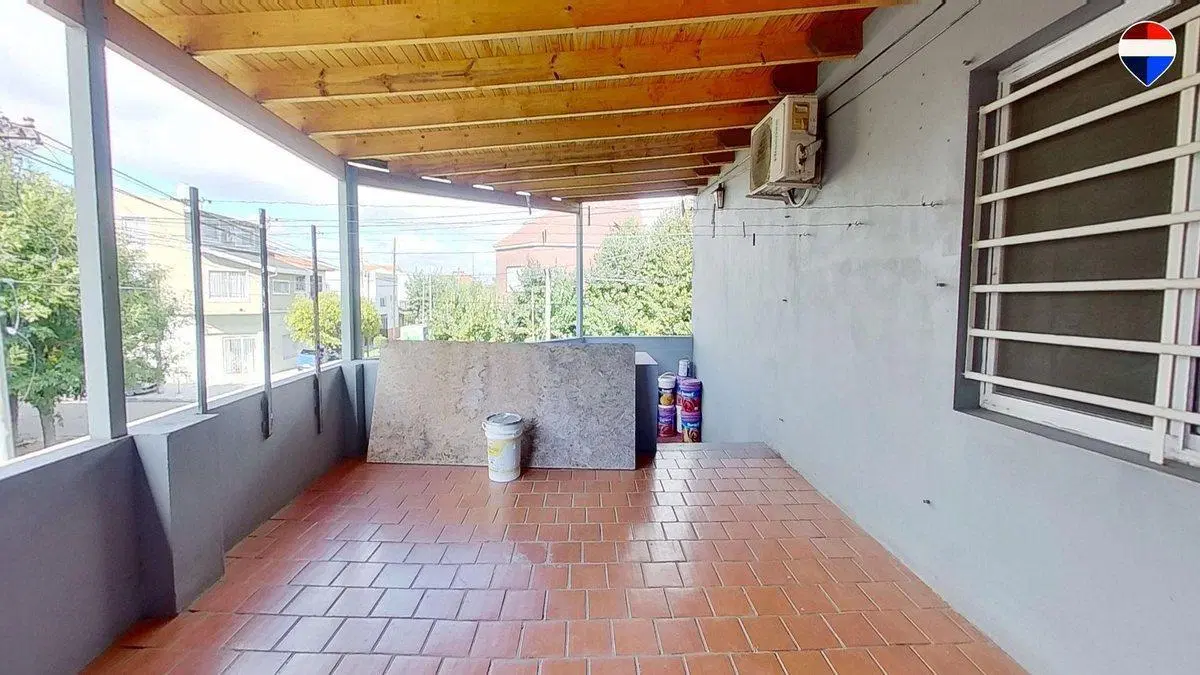 CASA VENTA QUILMES 3 DORMITORIOS PATIO Y TERRAZA 1