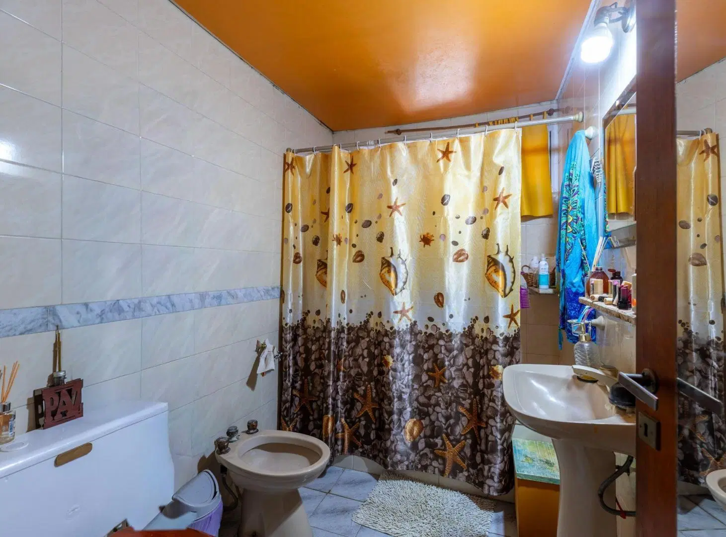CASA EN VENTA LA PLATA 2 DORMITORIOS 4