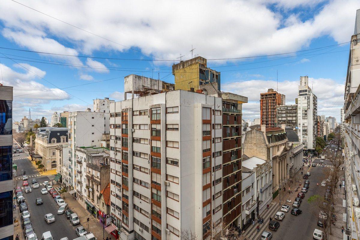 Foto de DEPARTAMENTO EN VENTA LA PLATA 4 DORMITORIOS, imagen 1