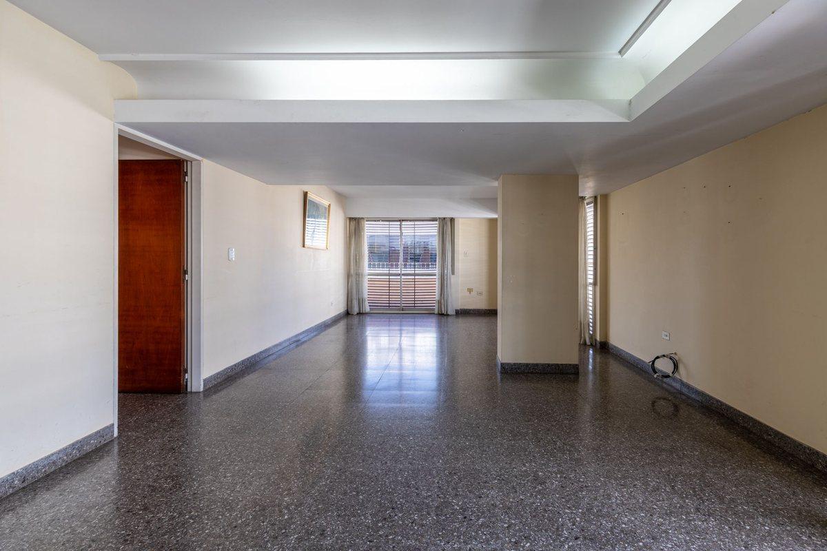 Foto de DEPARTAMENTO EN VENTA LA PLATA 4 DORMITORIOS, imagen 4