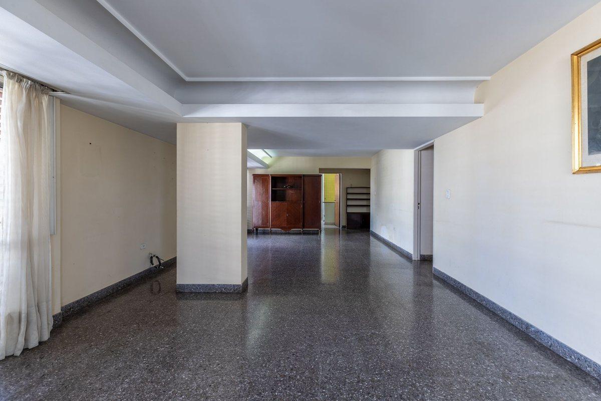 Foto de DEPARTAMENTO EN VENTA LA PLATA 4 DORMITORIOS, imagen 3