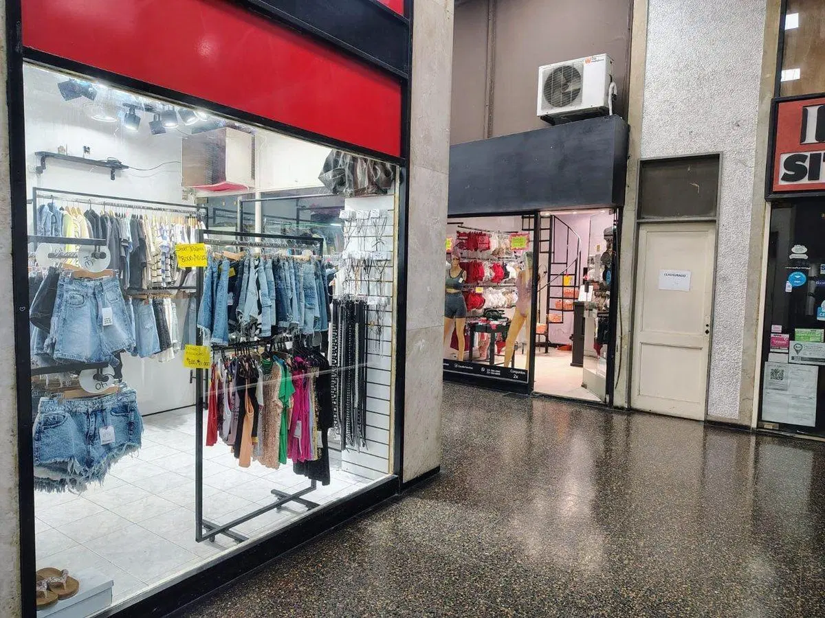 LOCAL EN VENTA EN LA PLATA CENTRO 4