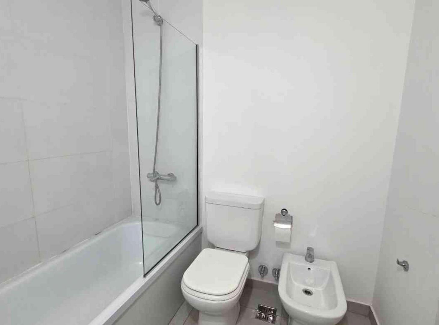 Foto de DEPARTAMENTO EN ALQUILER MONTE CASTRO 2 AMBIENTES, imagen 4