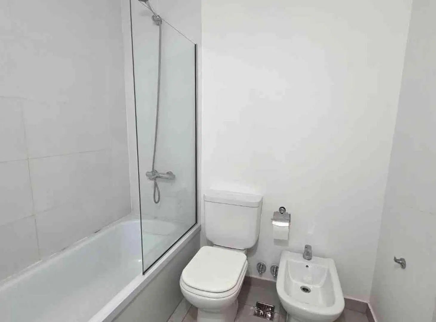 DEPARTAMENTO EN ALQUILER MONTE CASTRO 2 AMBIENTES 4