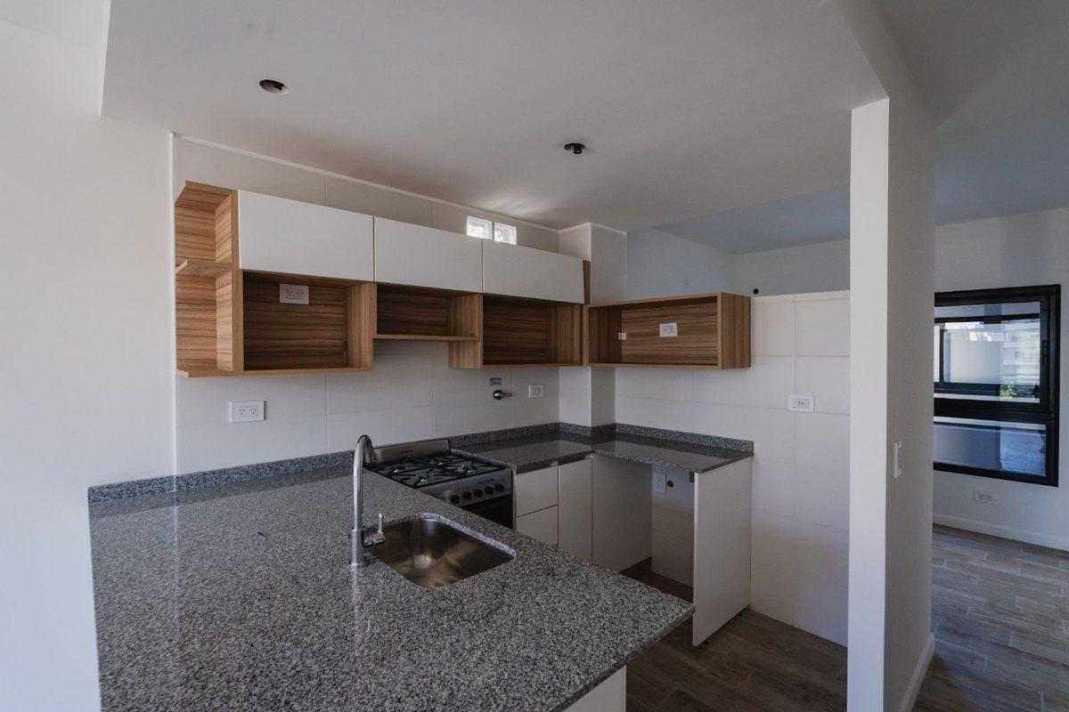 Foto de DEPARTAMENTO EN VENTA EN ALMAGRO DE 1 1/2 AMBIENTE, imagen 3