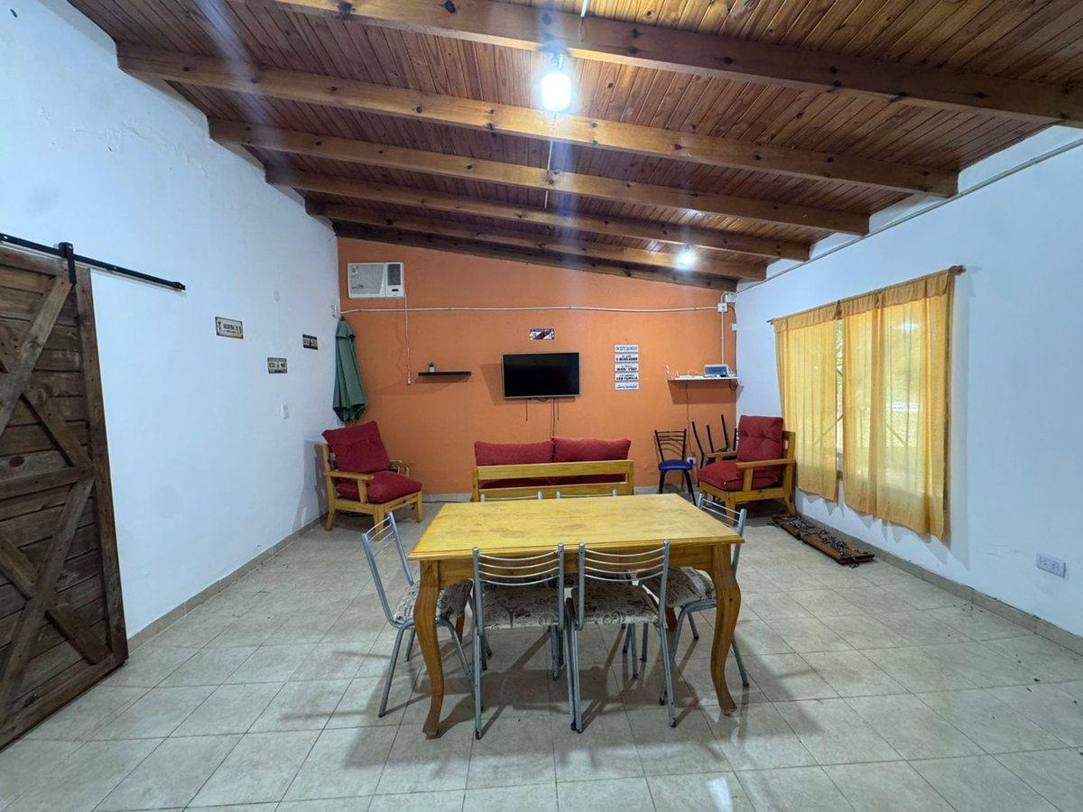 Foto de Casa Quinta en El Peligro con Pileta y Parque, imagen 1