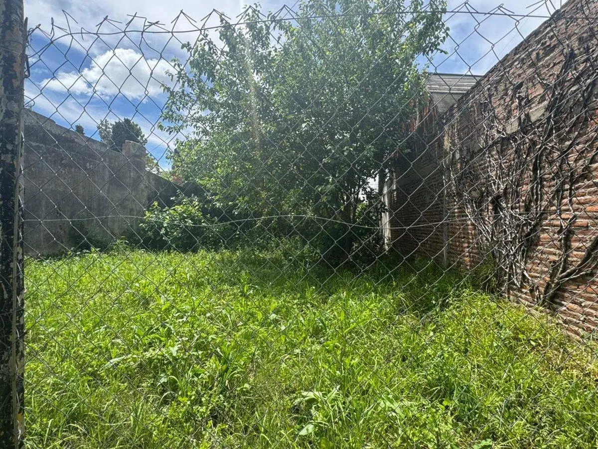 Lote en venta La Plata 10x20 Tolosa 3