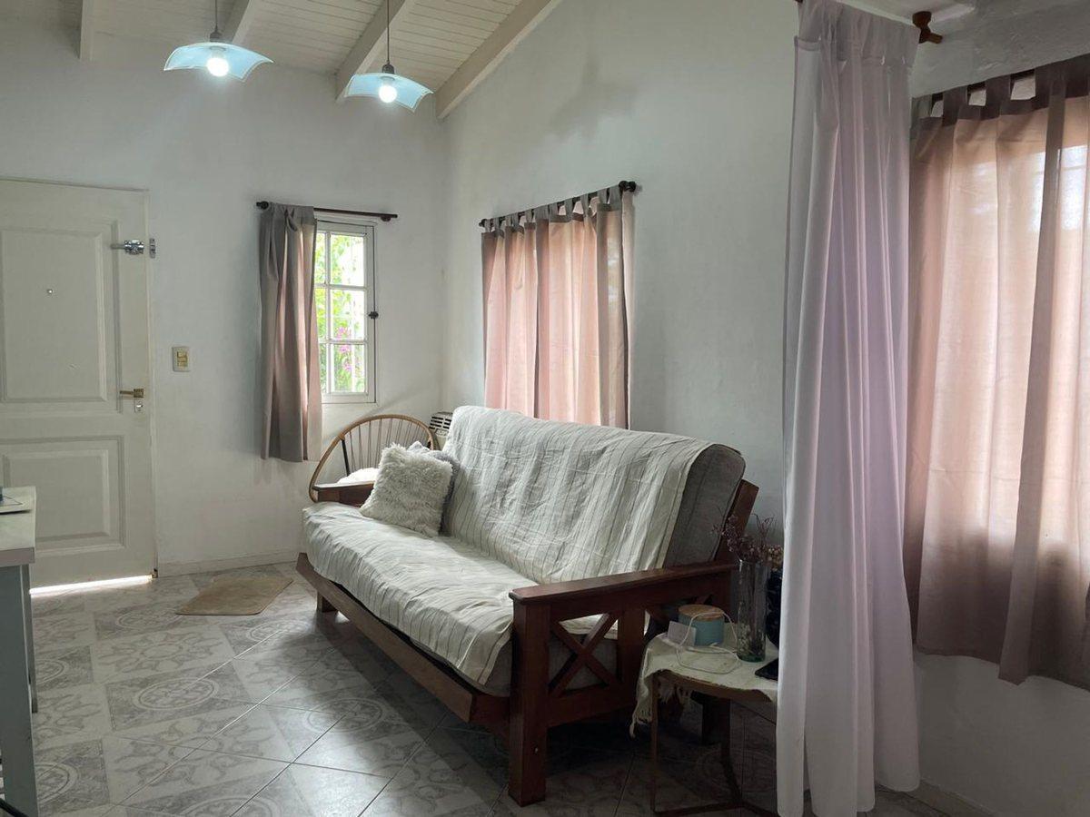 Foto de CASA EN VENTA LOS HORNOS EN PH, imagen 4