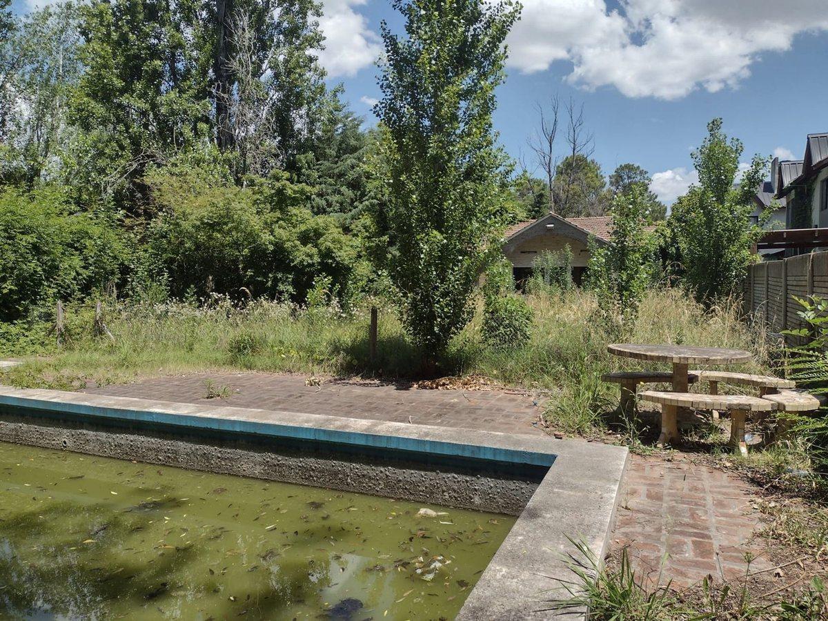 Foto de LOTE EN VENTA EN CITY BELL CON CASA A RECICLAR, imagen 5