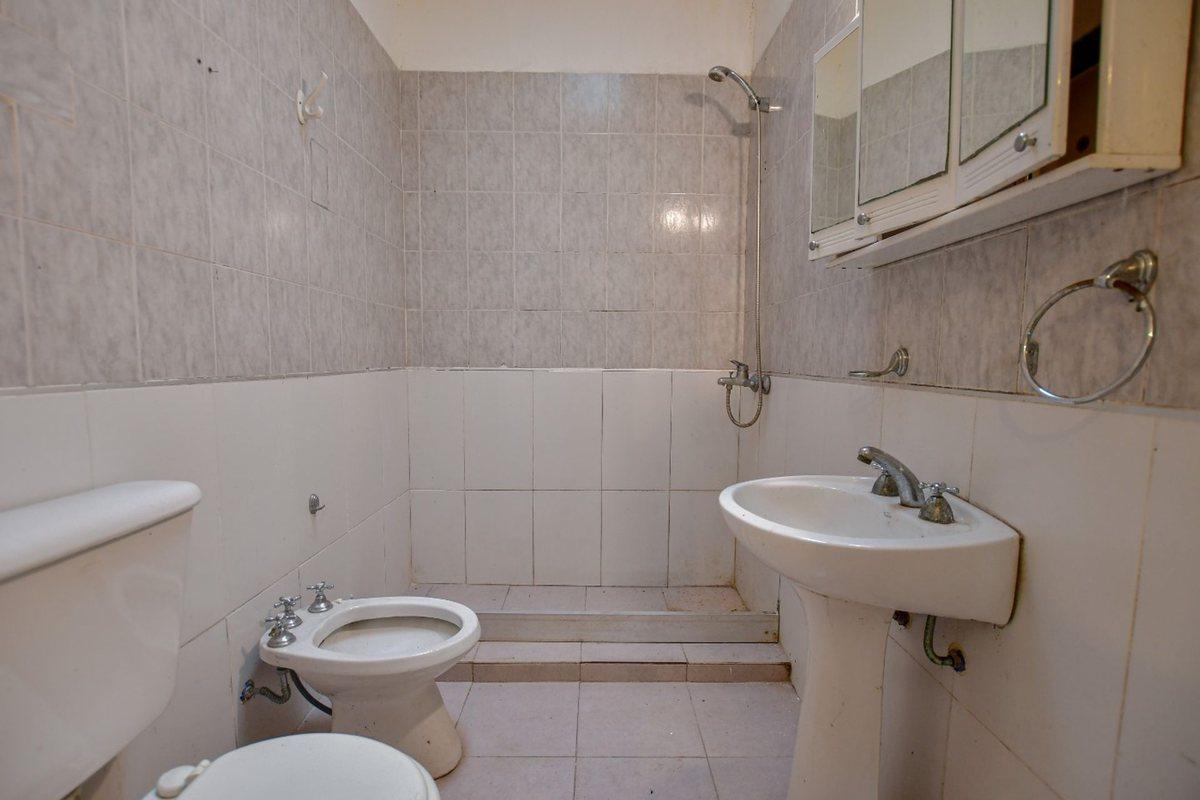 Foto de PH EN VENTA TOLOSA 2 DORMITORIOS CON PATIO, imagen 3