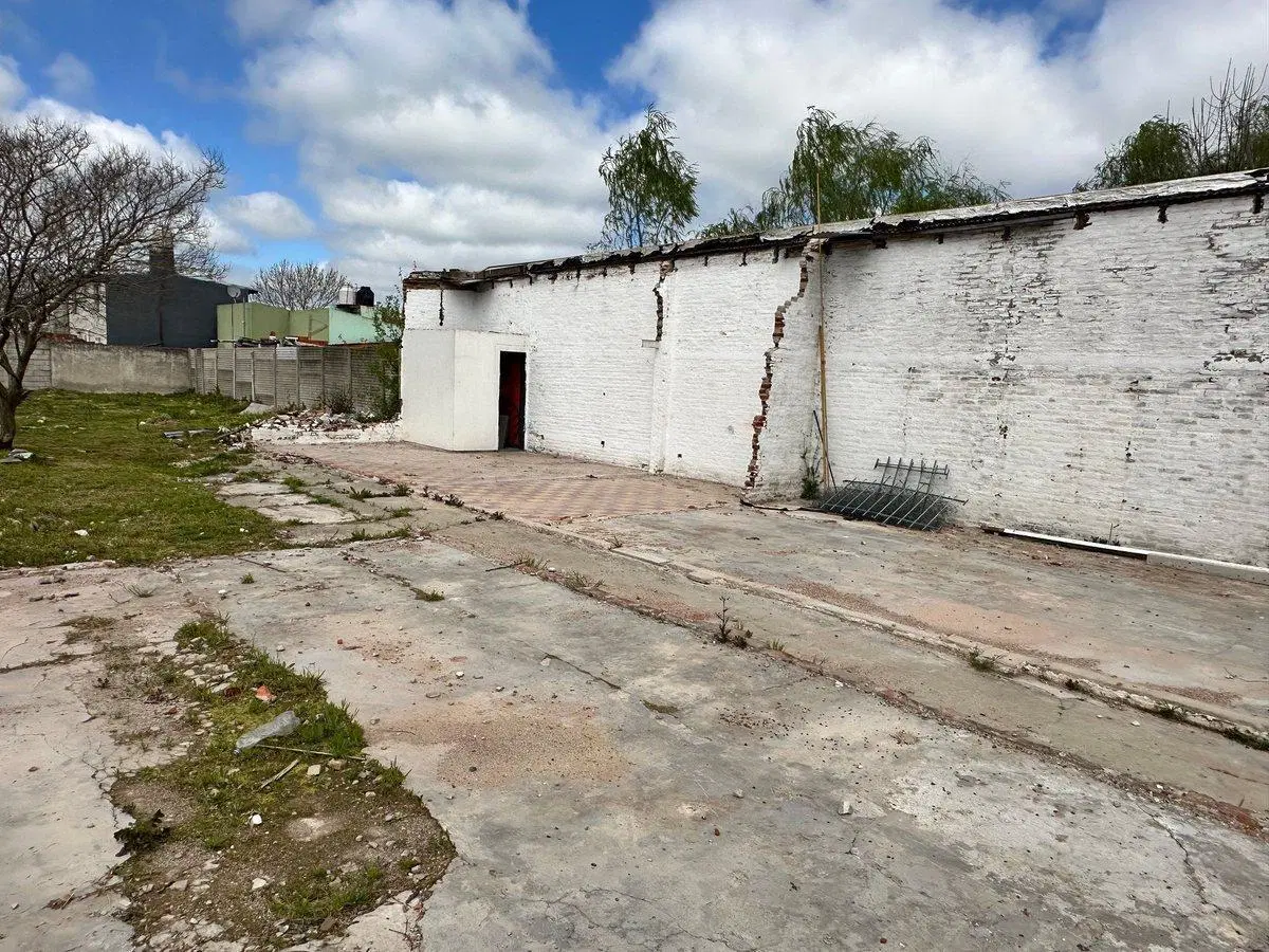 LOTE EN VENTA EN BERISSO CON ESCRITURA 4