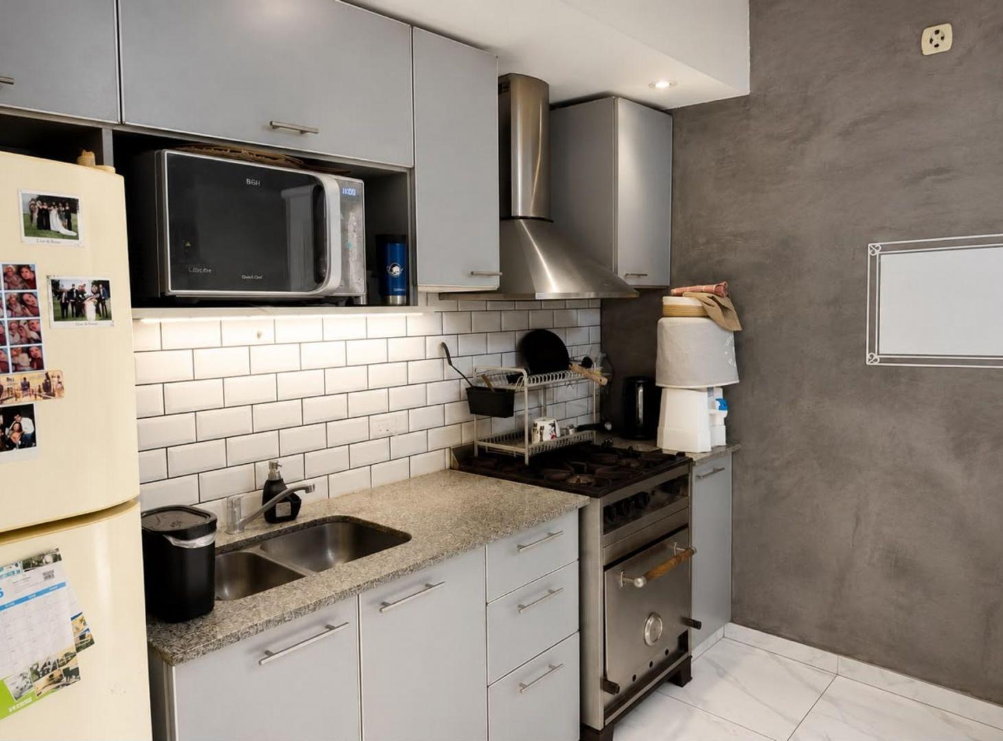 Foto de DUPLEX EN VENTA LOS HORNOS APTO BANCO, imagen 1