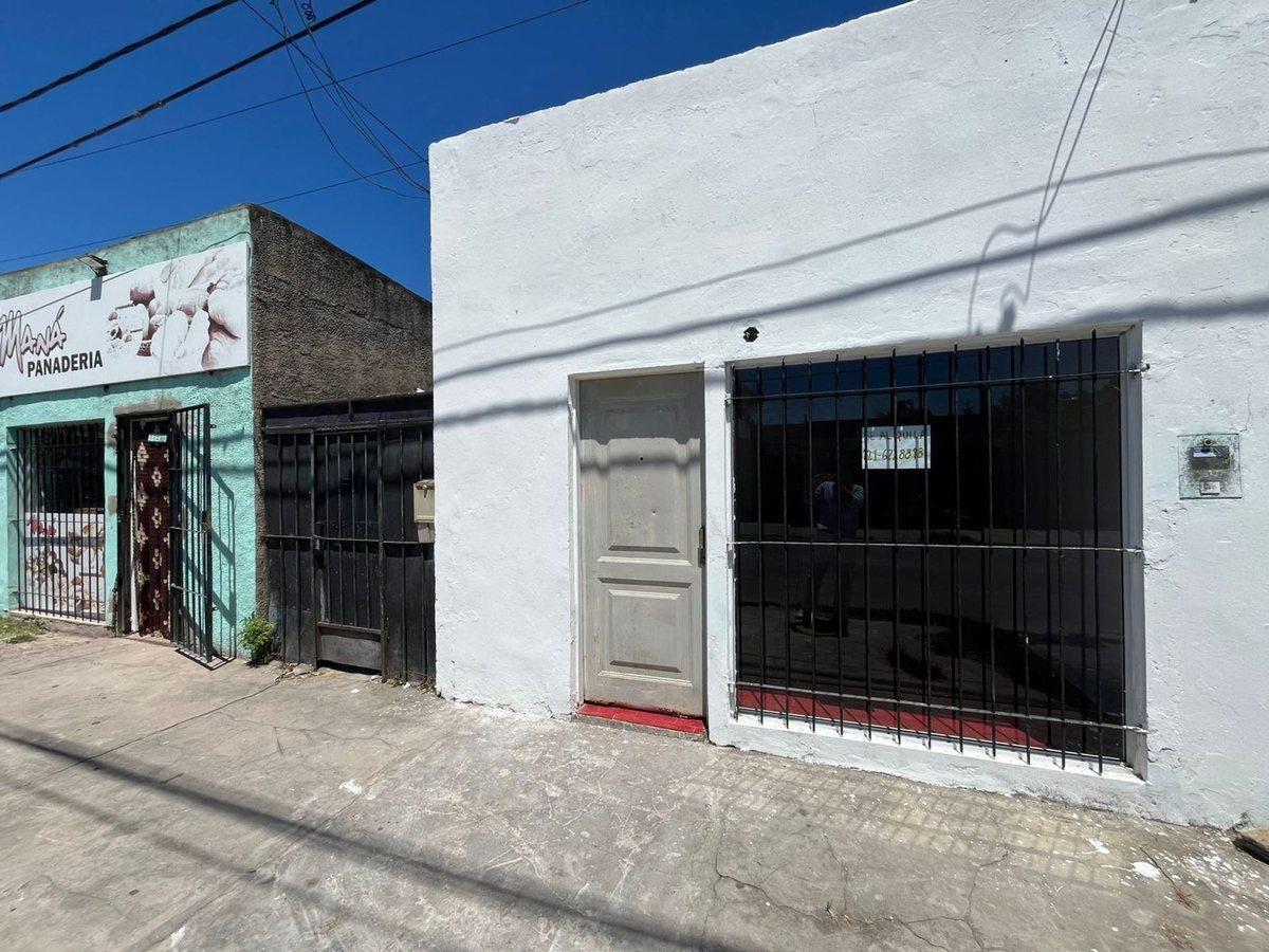 Foto de CASA EN VENTA EN CITY BELL A RECICLAR O DEMOLER, imagen 2