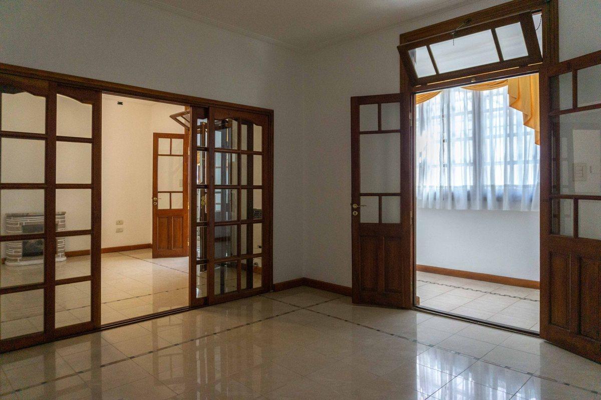 Foto de CASA EN VENTA LA PLATA PILETA 4 DORMITORIOS, imagen 1