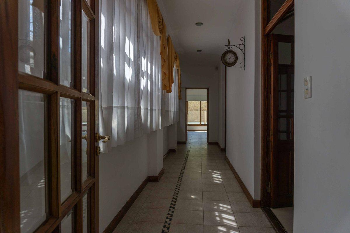 Foto de CASA EN VENTA LA PLATA PILETA 4 DORMITORIOS, imagen 4