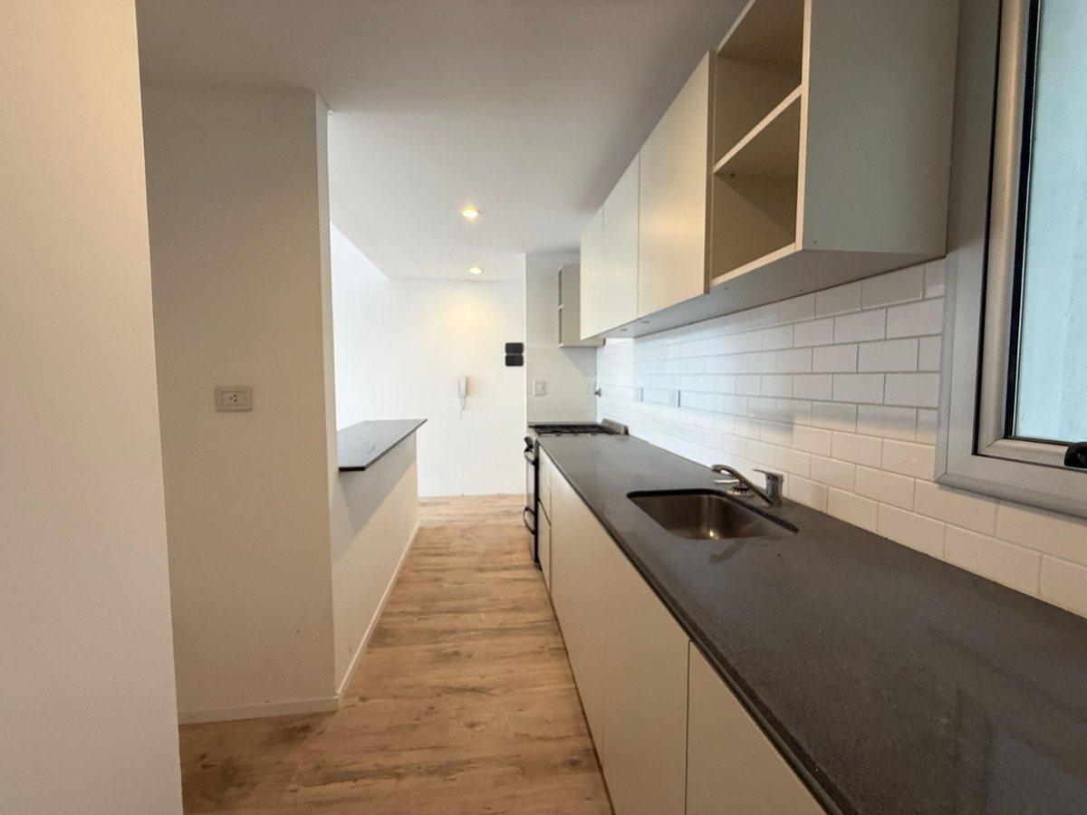 Foto de DEPARTAMENTO VENTA LA PLATA 1 DORMITORIO, imagen 2