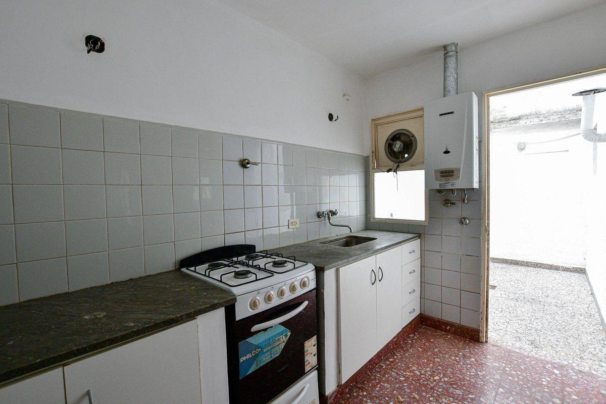 Foto de DEPARTAMENTO EN VENTA LA PLATA 1 DORMITORIO, imagen 2