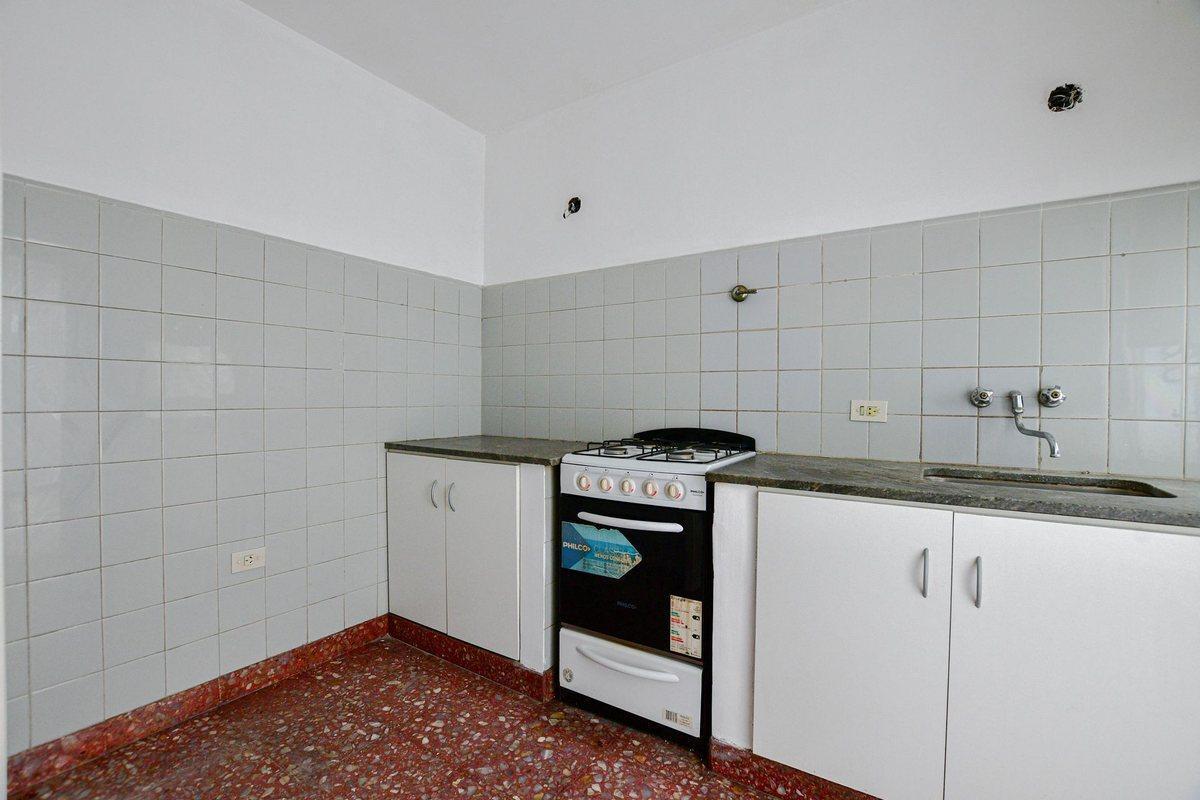 Foto de DEPARTAMENTO EN VENTA LA PLATA 1 DORMITORIO, imagen 3