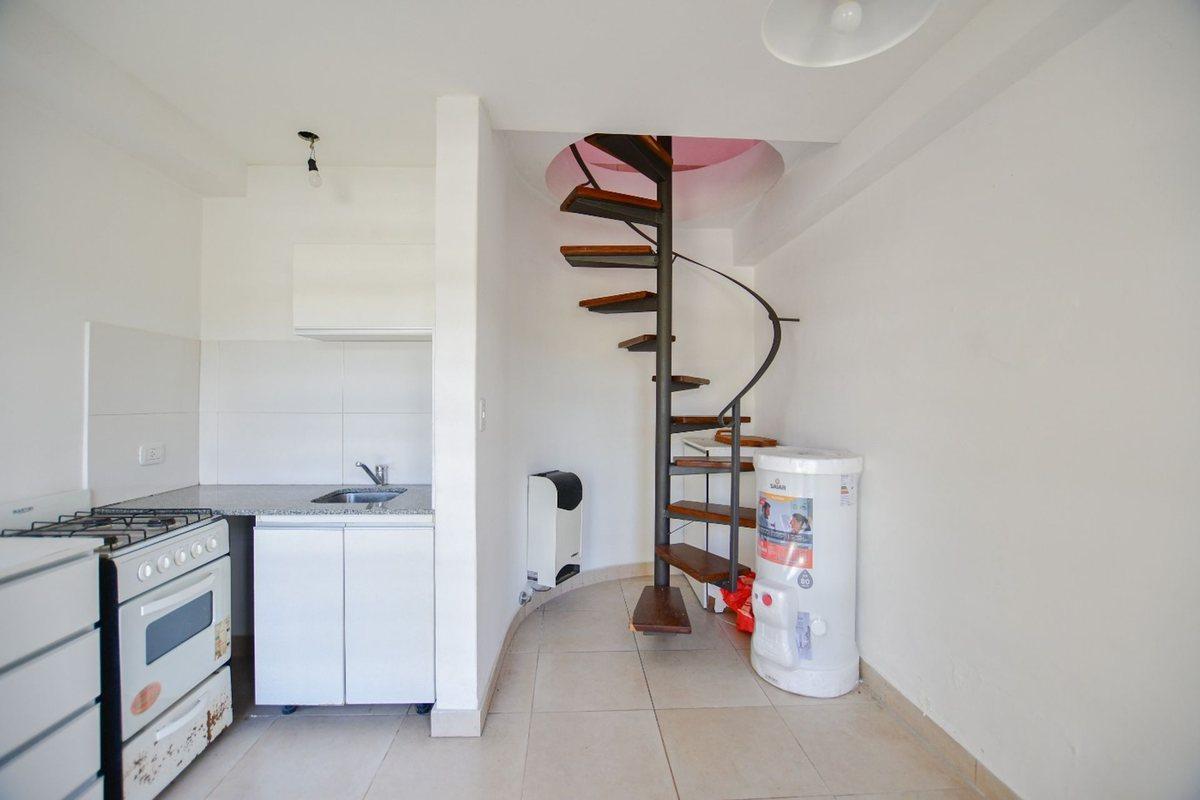 Foto de DEPARTAMENTO EN VENTA LA PLATA 1 DORMITORIO, imagen 2