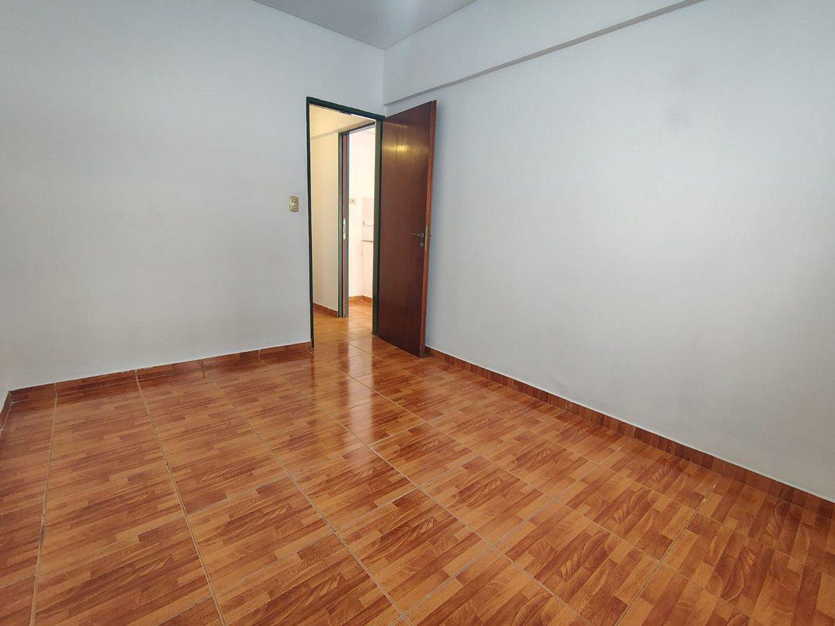 Foto de PH EN VENTA LA PLATA 1 DORMITORIO PATIO Y COCHERA, imagen 2