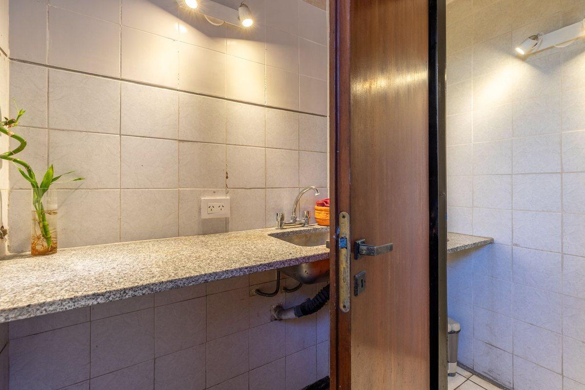Foto de CASA EN VENTA LA PLATA 4 DORMITORIOS PILETA, imagen 2
