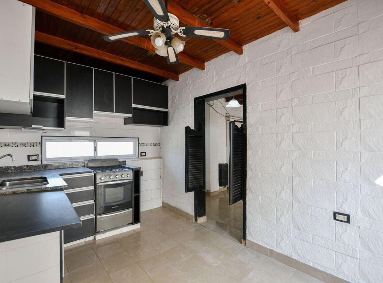 Foto de PH EN VENTA TOLOSA 1 DORMITORIO CON TERRAZA, imagen 1