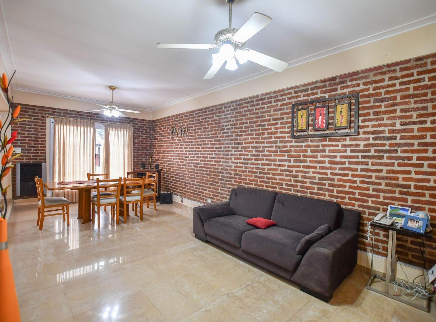 Foto de CASA EN VENTA VILLA ELVIRA 3 DORMITORIOS, imagen 1