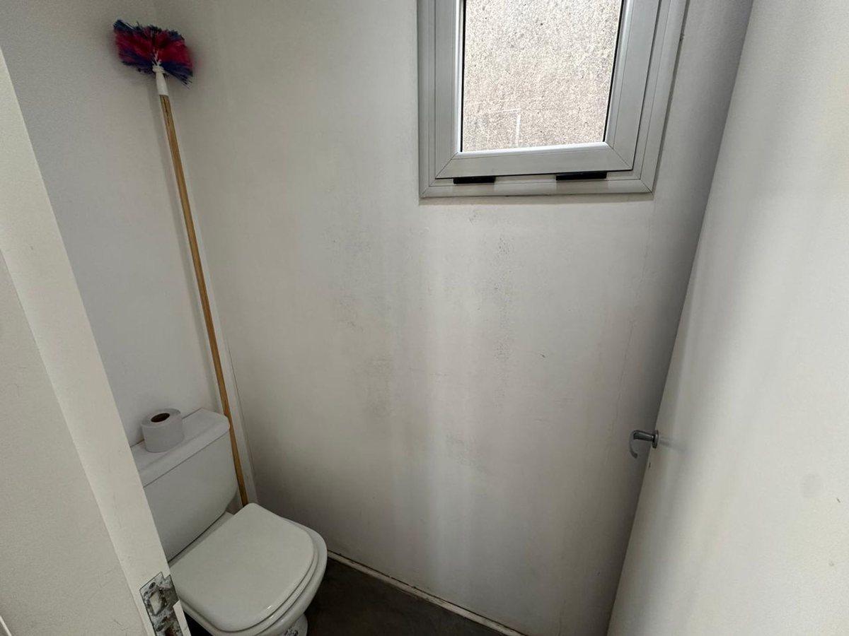 Foto de LOCAL EN VENTA BERAZATEGUI SOBRE BELGRANO, imagen 3