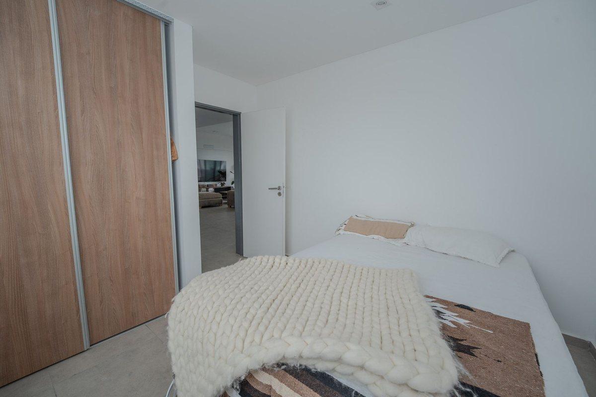 Foto de SEMIPISO EN VENTA LA PLATA COCHERA CUBIERTA, imagen 2