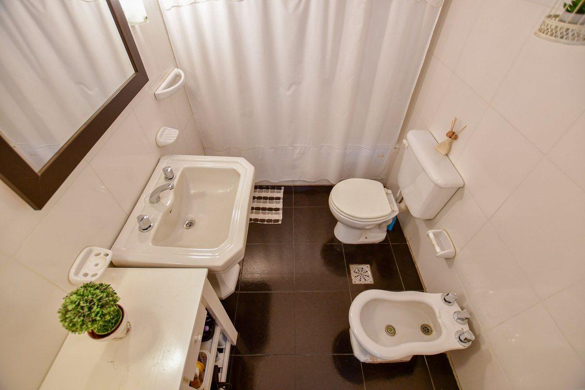 Foto de PH EN VENTA LA PLATA 4 DORMITORIOS APTO BANCO, imagen 5