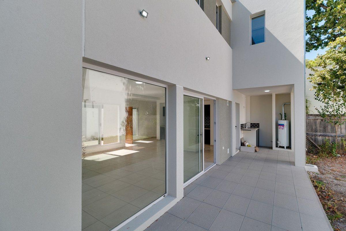 Foto de Casa en venta City Bell. 3 dormitorios. A estrenar, imagen 5
