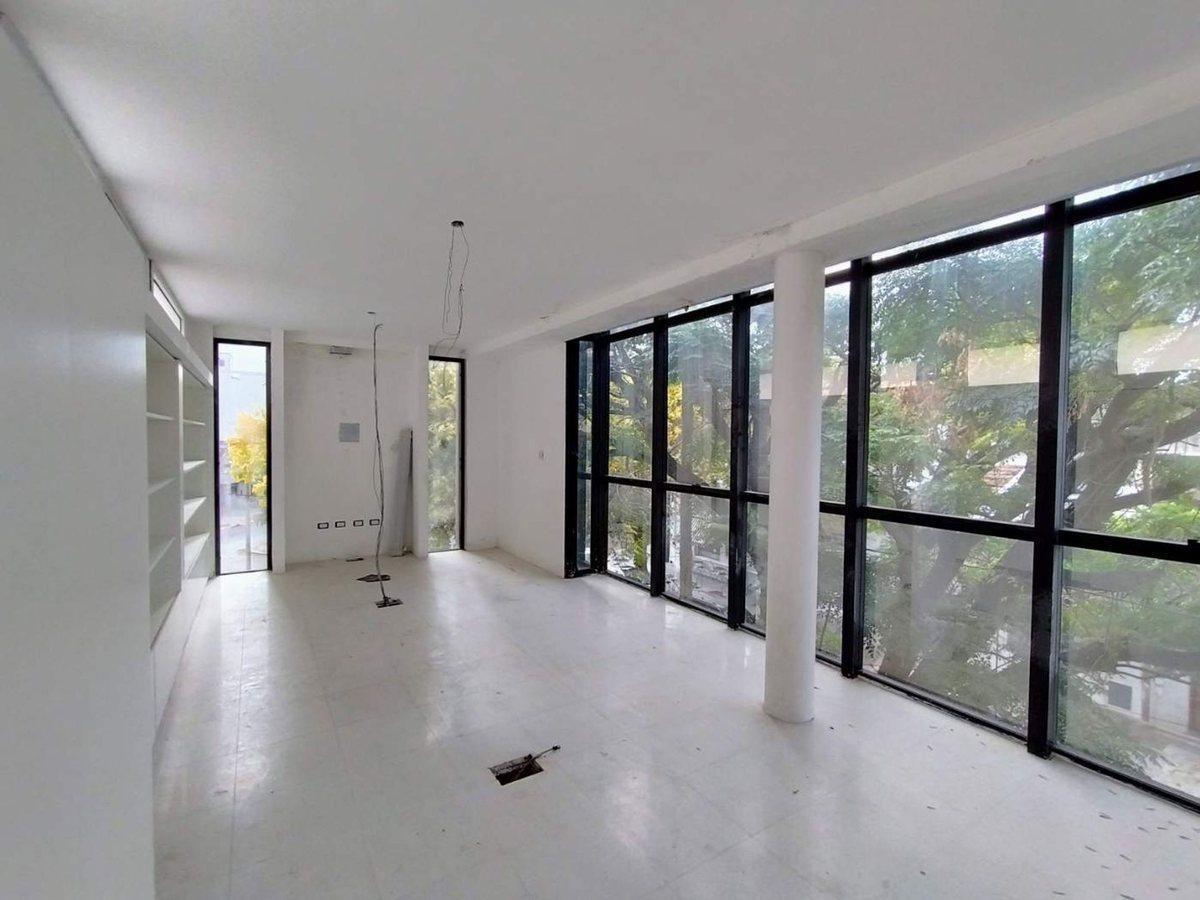 Foto de Edificio de oficinas. Venta La Plata. 2 cocheras, imagen 3