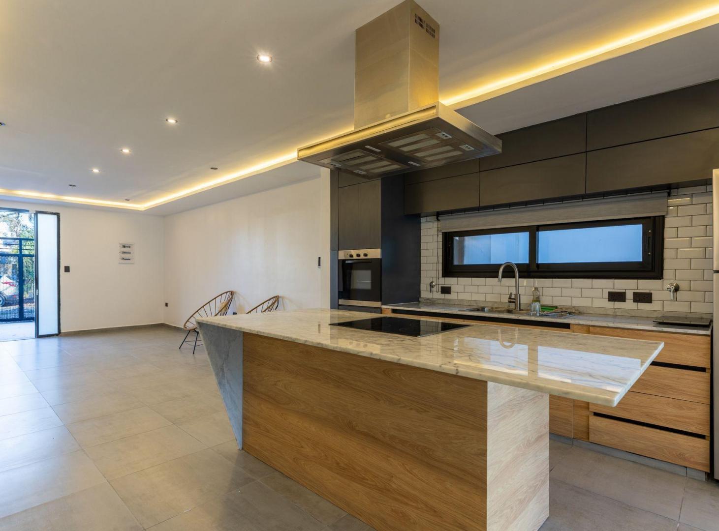 Foto de CASA VENTA CITY BELL 2 DORMITORIOS PILETA PARQUE, imagen 3