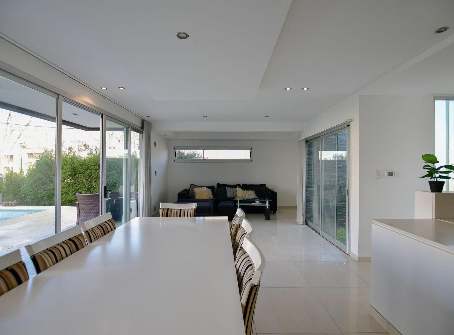 Foto de CASA VENTA BARRIO PRIVADO LA PLATA 4 DORMITORIOS, imagen 5