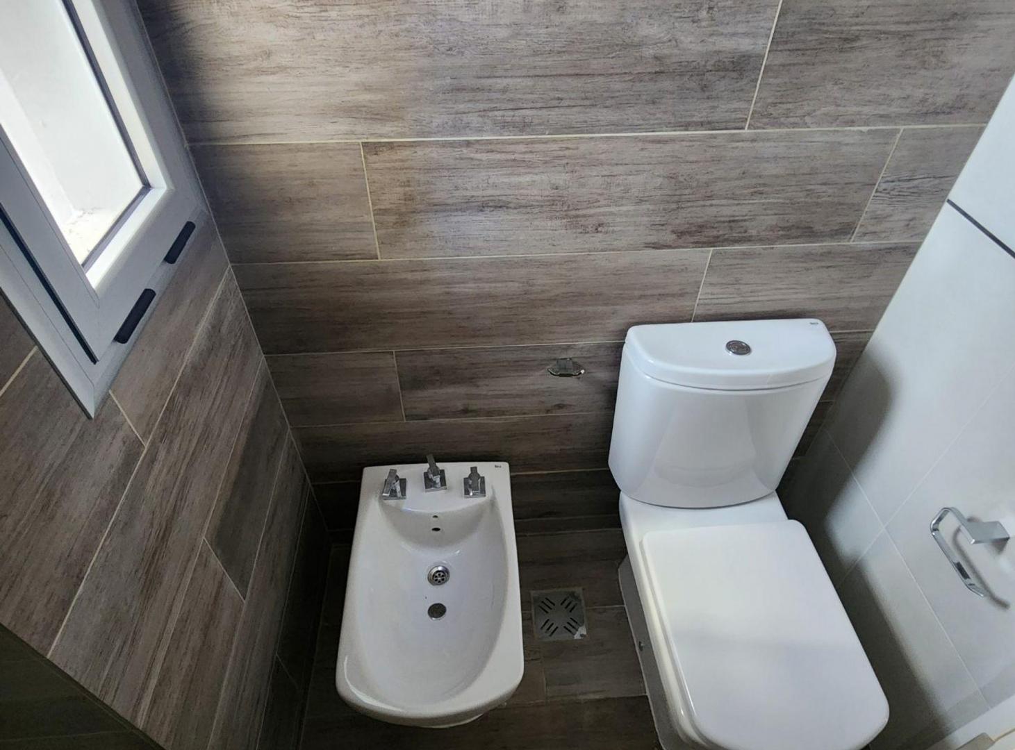Foto de DEPARTAMENTO EN VENTA LA PLATA SEMIPISO CATEGORIA, imagen 4