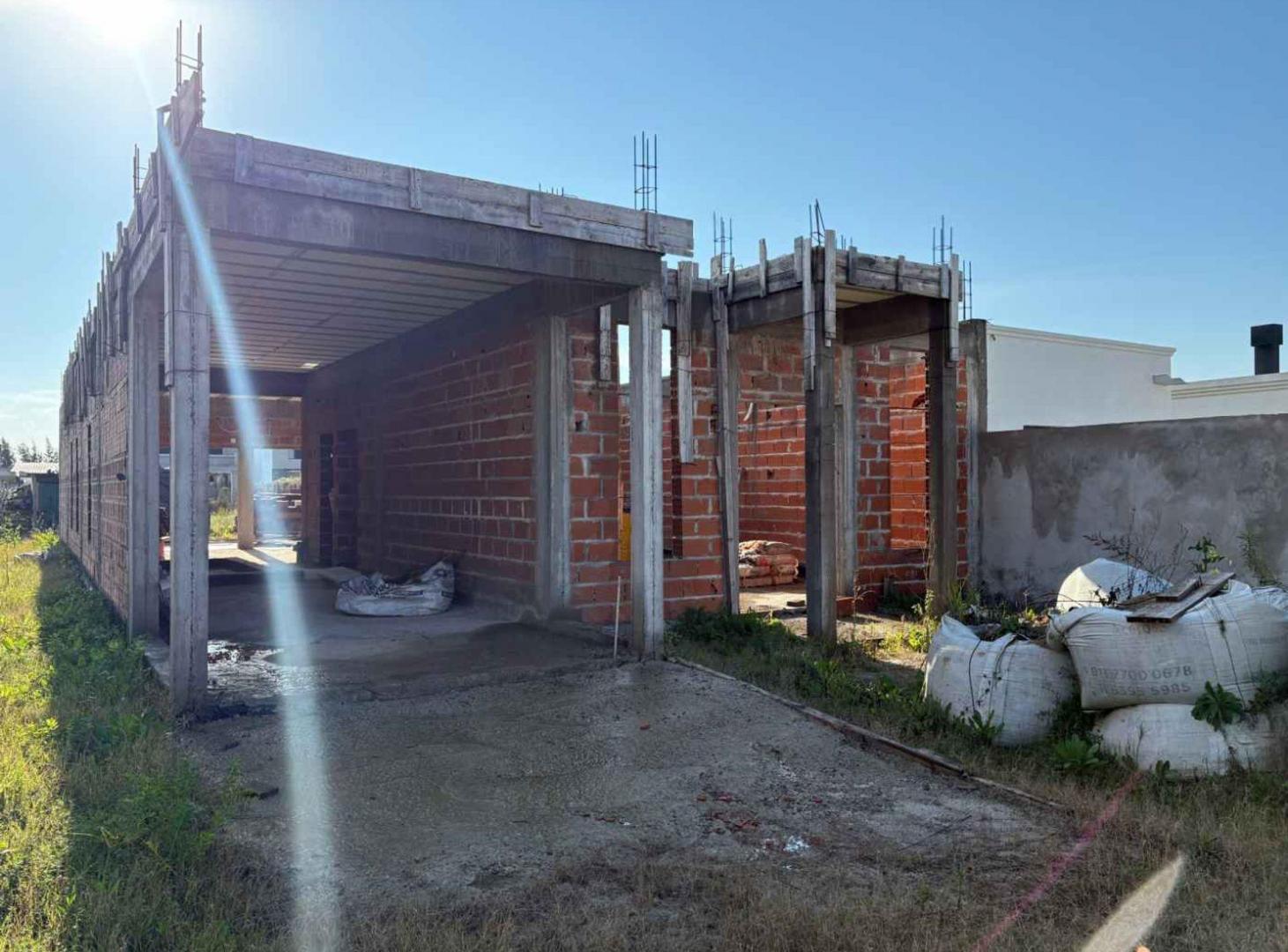 Foto de CASA EN OBRA VENTA CITY BELL MATERIALES INCLUIDOS, imagen 2