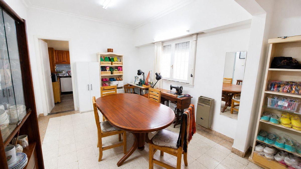 Foto de CASA EN VENTA LOS HORNOS - LA PLATA, imagen 1