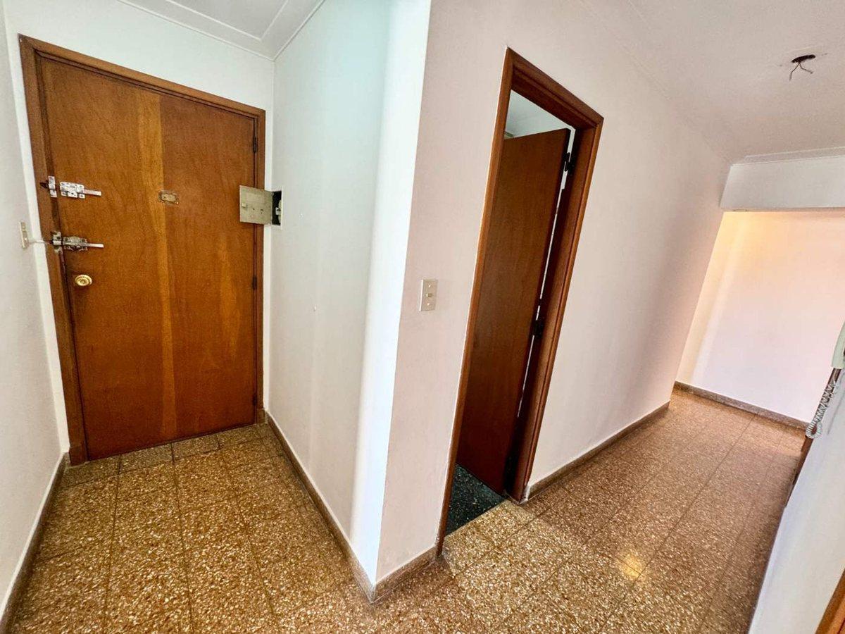 Foto de DEPARTAMENTO VENTA LA PLATA 3 DORMITORIOS BALCON, imagen 3