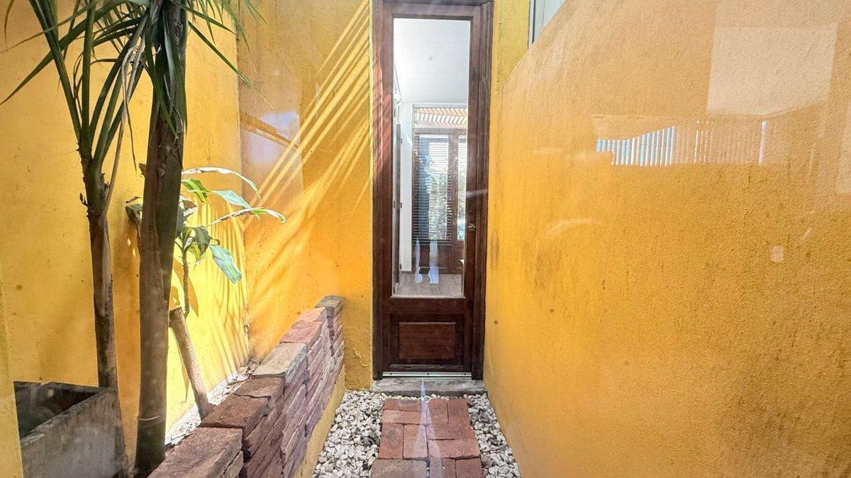 Foto de CASA VENTA EN VILLA CASTELLS 2 DORMITORIOS PILETA, imagen 2