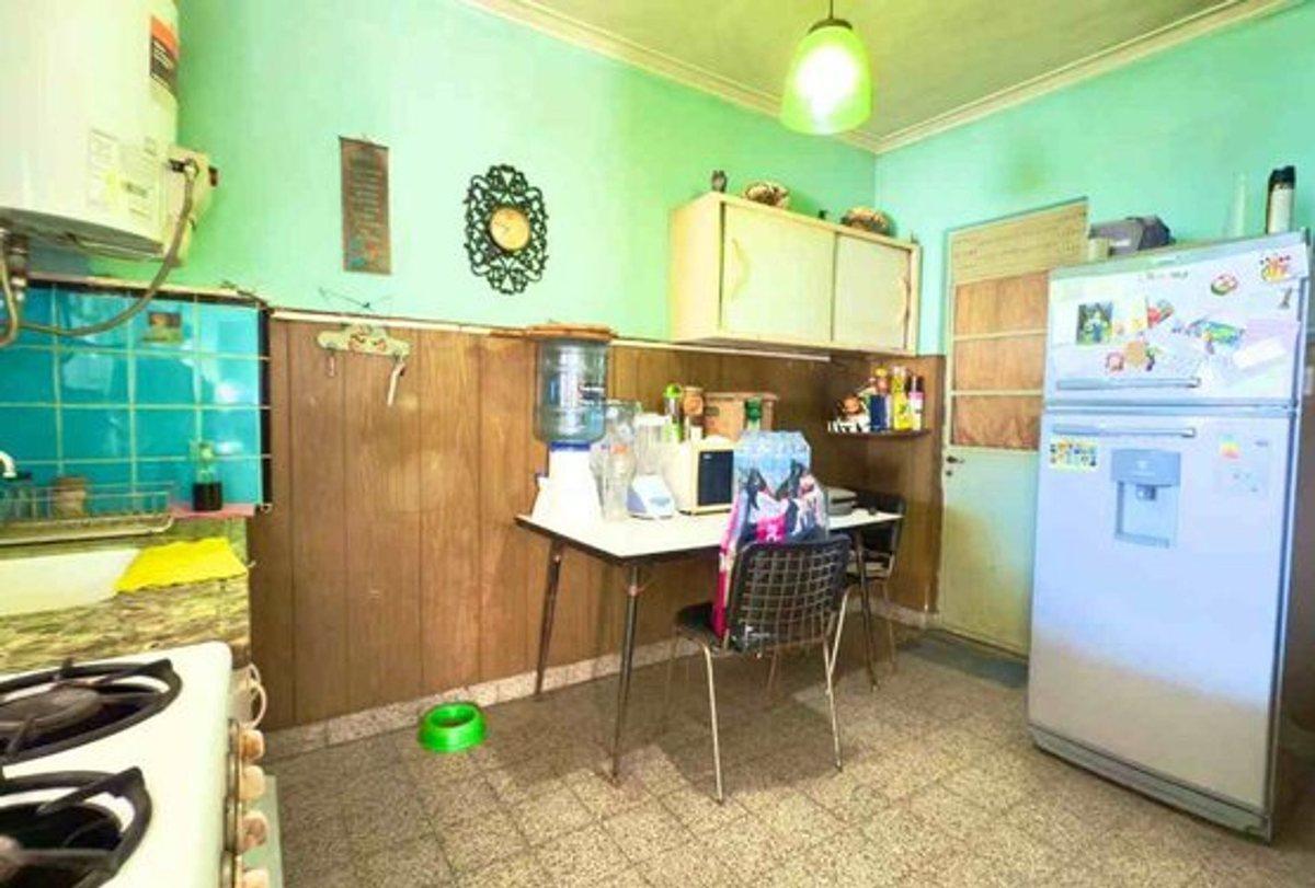 Foto de DEPARTAMENTO EN VENTA LA PLATA 2 DORMITORIOS PATIO, imagen 3
